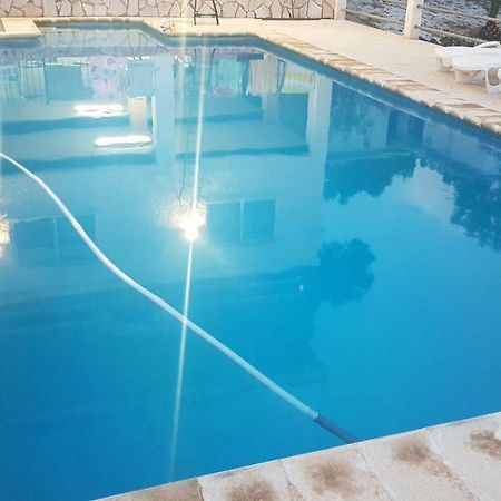 Calicanto House & Pool Торренте Экстерьер фото