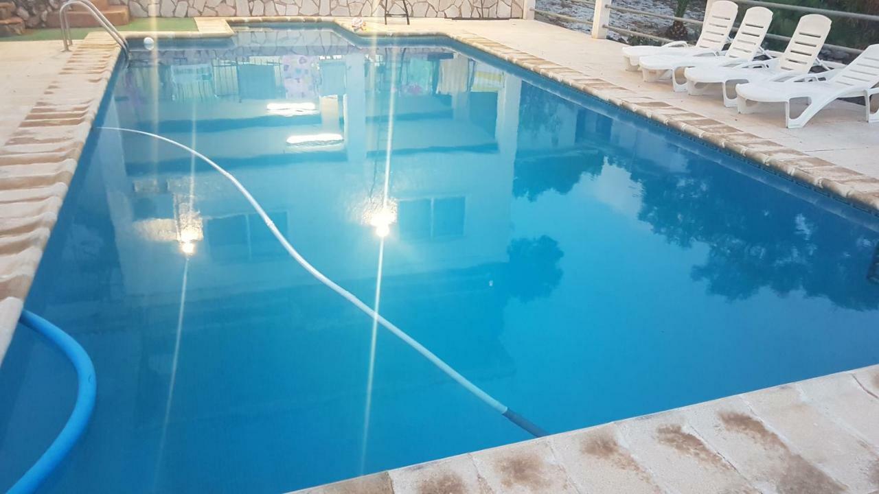 Calicanto House & Pool Торренте Экстерьер фото