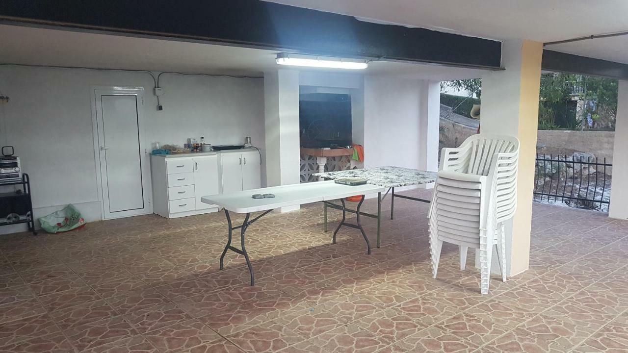Calicanto House & Pool Торренте Экстерьер фото